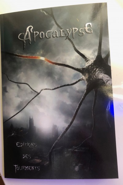 {étym|grc|ἀποκάλυψις/apokálupsis|dévoilement/révélation}